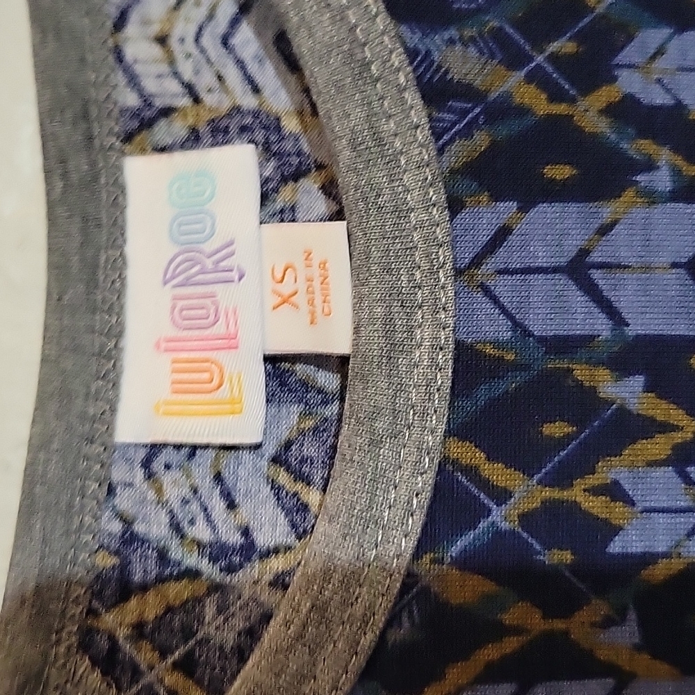 LLR Randy XS Arrow Patterned Shirt - Picture 4 of 7